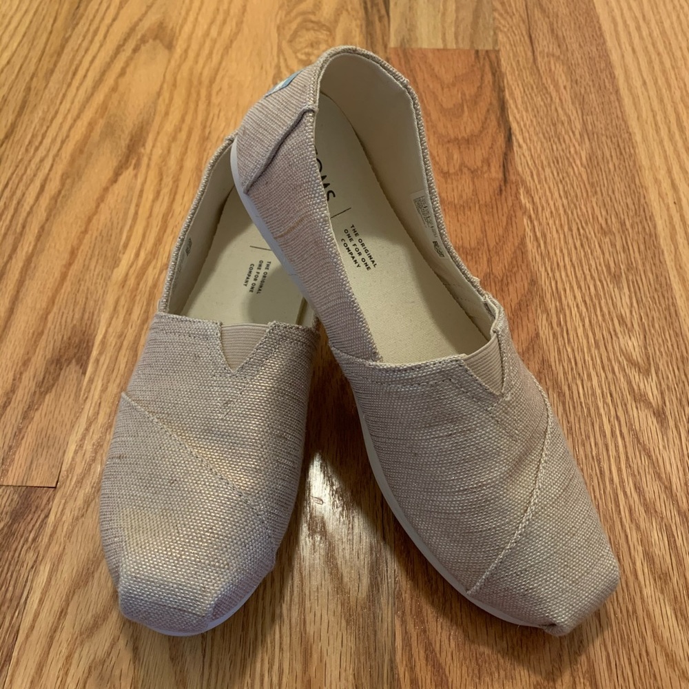 Toms